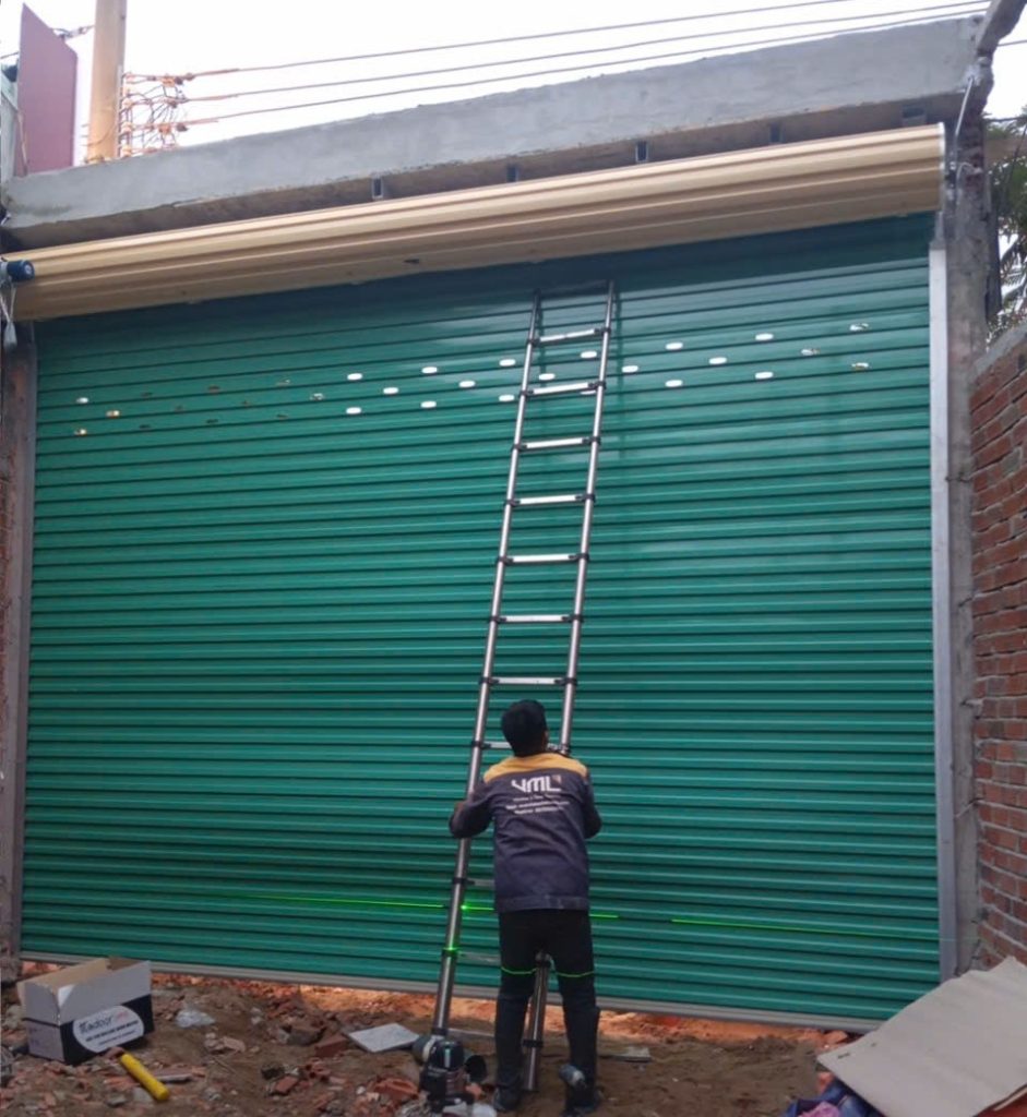 GIỚI THIỆU VIỆT MINH LONG 36 Cửa cuốn tấm liền